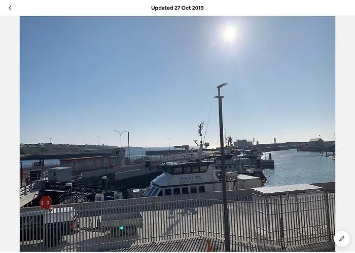 The Flat Harbour View